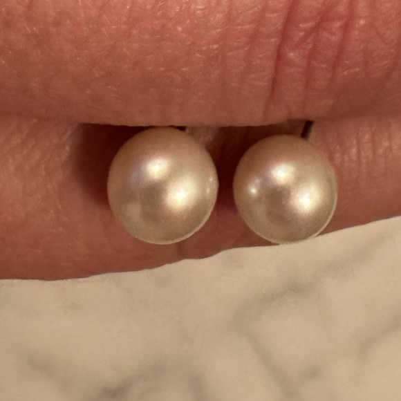 Tiffany & Co. Pearl Earrings - Picture 6 of 13